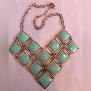 5 FOR $25 JEWELRY - Women’s jade green necklace